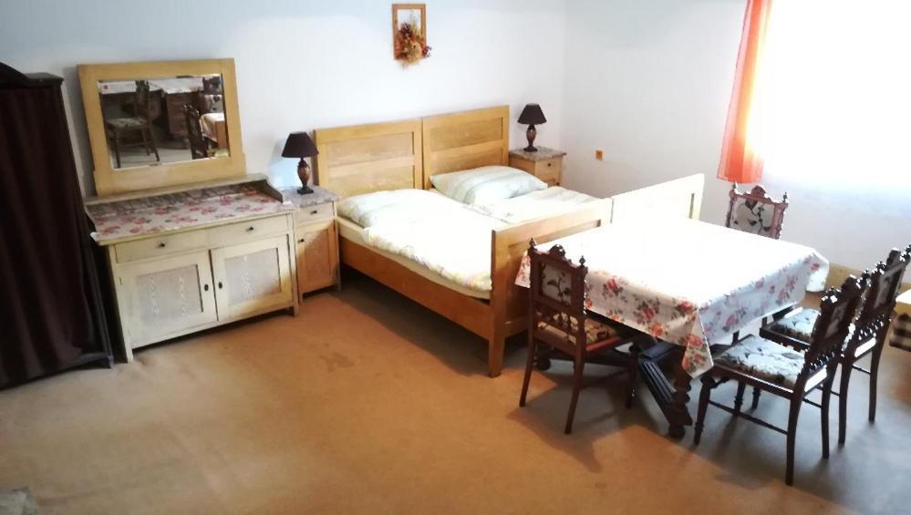 Pronajem Pokoju Belle Vue Apartment Vranov nad Dyjí Exterior foto