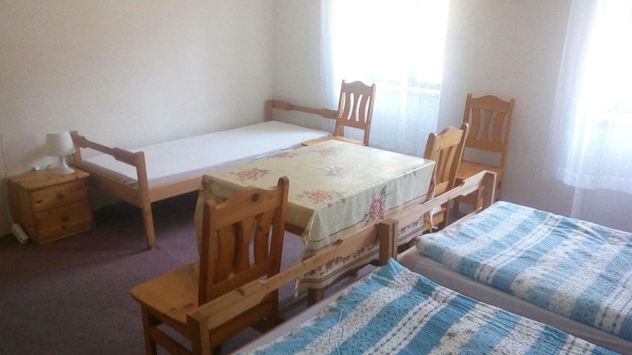 Pronajem Pokoju Belle Vue Apartment Vranov nad Dyjí Exterior foto